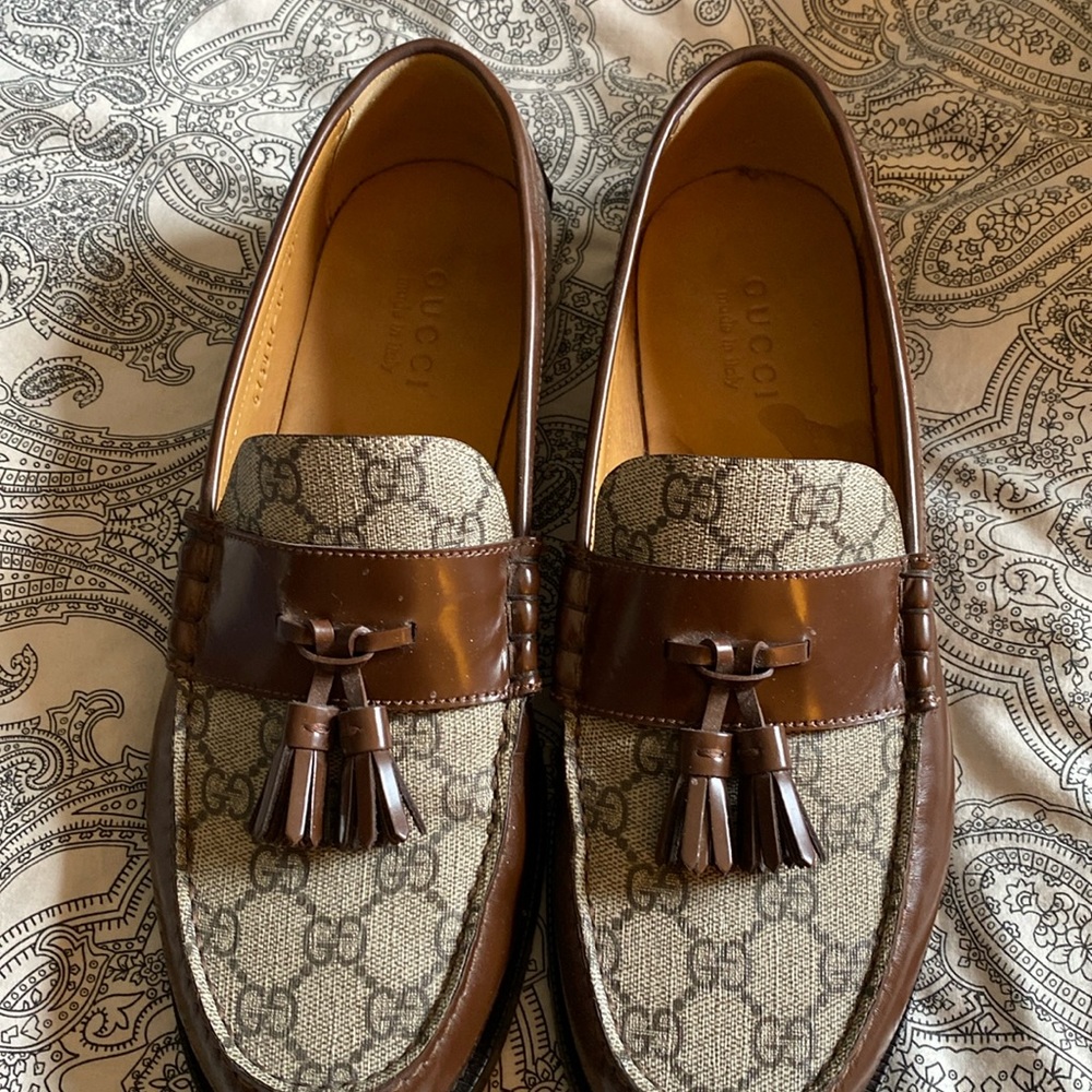 Gucci Men’s GG supreme brown canvas and leather loafer size 10